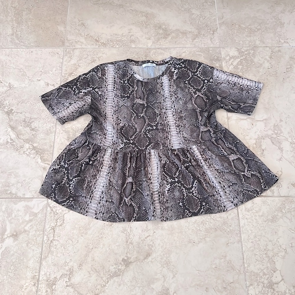Free- Zara snake print peplum top